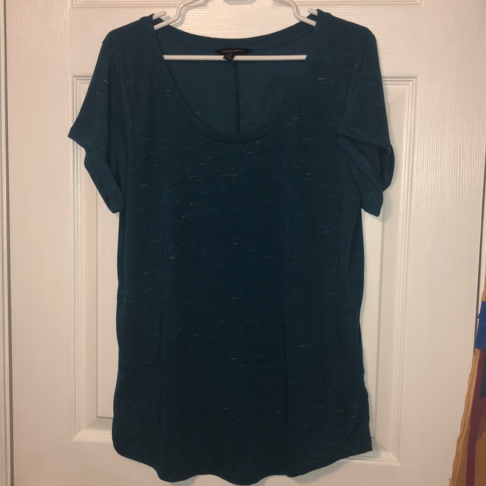 ✨Like New✨ Banana Republic T-Shirt